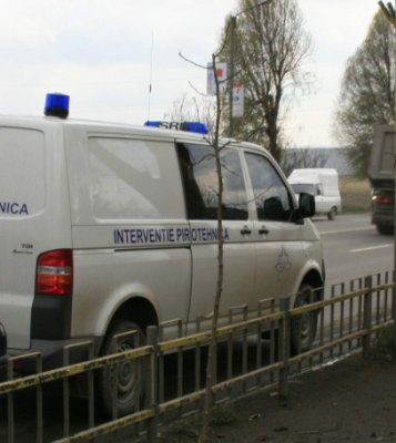 Apărarea, Internele, SPP şi SRI au rămas fără carburanţi. Guvernul apelează la rezervele de stat
